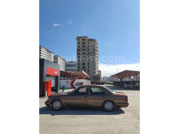 Sahibinden Mercedes - Benz E 200 1987 Model