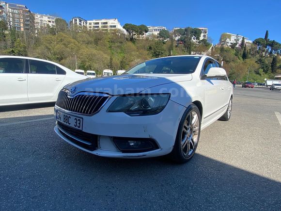 Sahibinden Skoda SuperB 1.6 TDI Elegance 2013 Model 