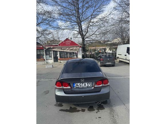 Sahibinden Honda Civic 1.6i VTEC Premium 2011 Model 