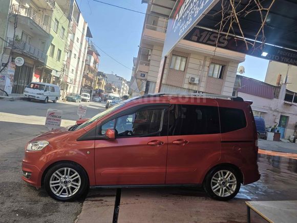 Ford Tourneo Courier 1.5 TDCi Titanium Plus 2018 Model 