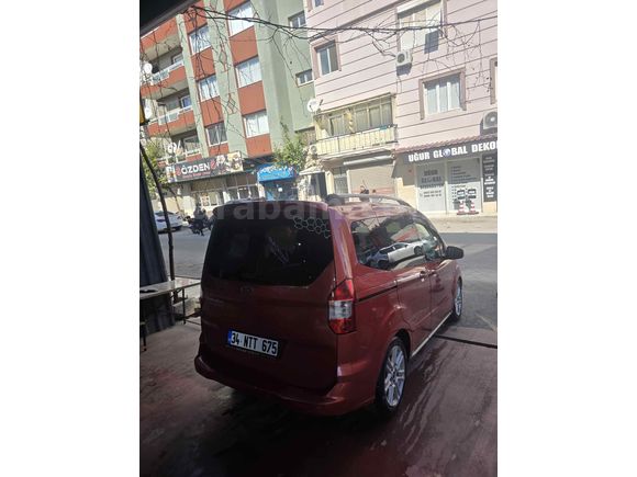Ford Tourneo Courier 1.5 TDCi Titanium Plus 2018 Model 
