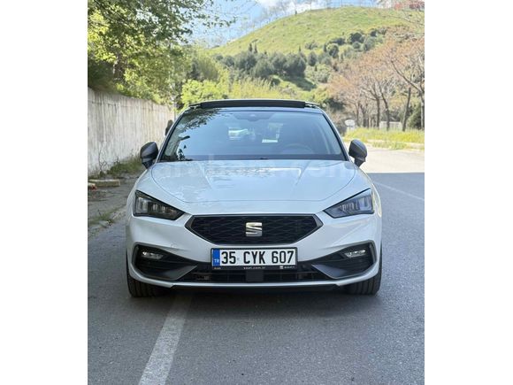 Sahibinden Seat Leon 1.5 eHybrid FR 2025 Model 