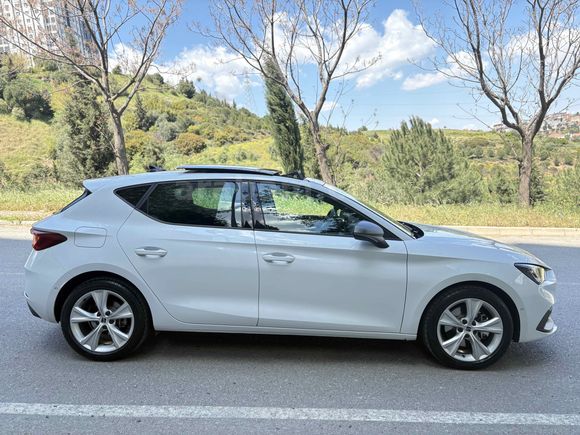 Sahibinden Seat Leon 1.5 eHybrid FR 2025 Model 