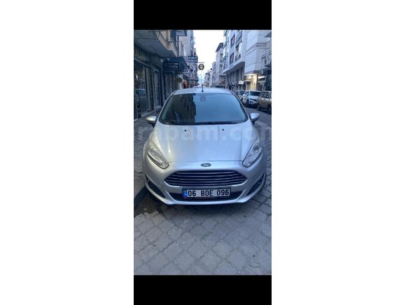 Sahibinden Ford Fiesta 1.0 GTDi Titanium 2015 Model Manisa