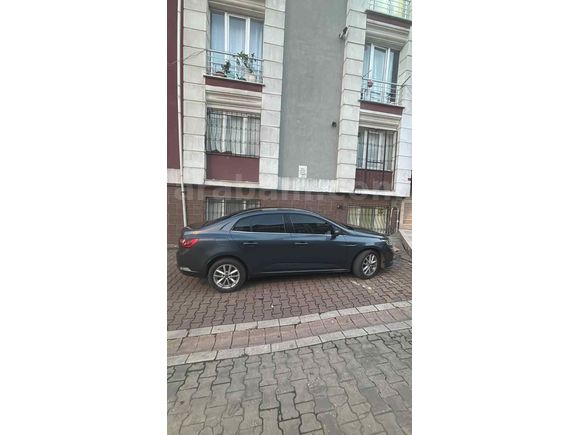Sahibinden Renault Megane 1.5 Blue DCI Touch 2020 Model 