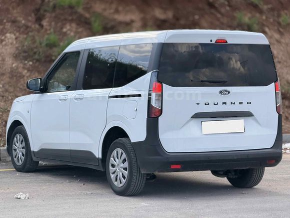 Sahibinden Ford Tourneo Courier 1.5 EcoBlue Deluxe 2024 Model 