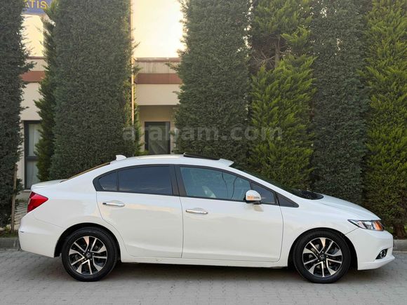 Sahibinden Honda Civic 1.6i VTEC Eco Elegance 2014 Model 