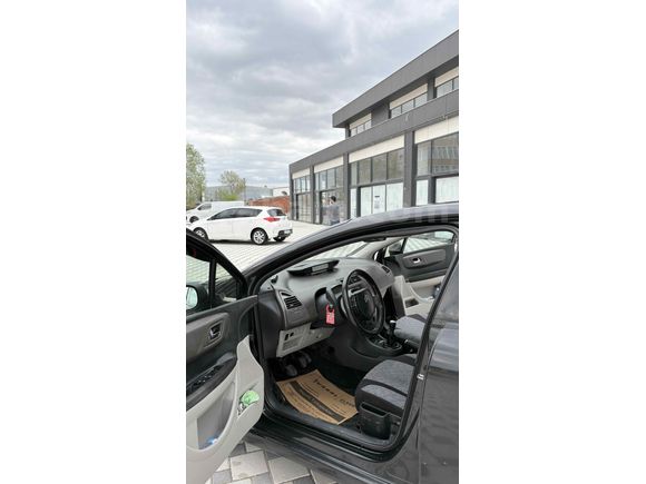 Sahibinden Citroen C4 1.6 SX 2006 Model  246.000 km Siyah