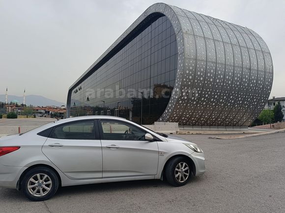 ACİLLLL Sahibinden Hyundai Accent Blue 1.6 CRDI Mode 2012 Model 