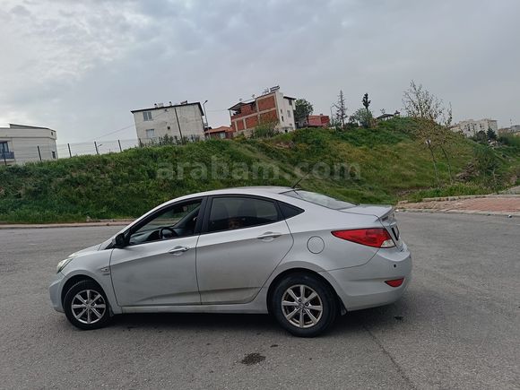 ACİLLLL Sahibinden Hyundai Accent Blue 1.6 CRDI Mode 2012 Model 