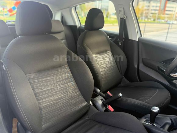 Sahibinden Peugeot 208 1.2 VTi Access 2014 Model 