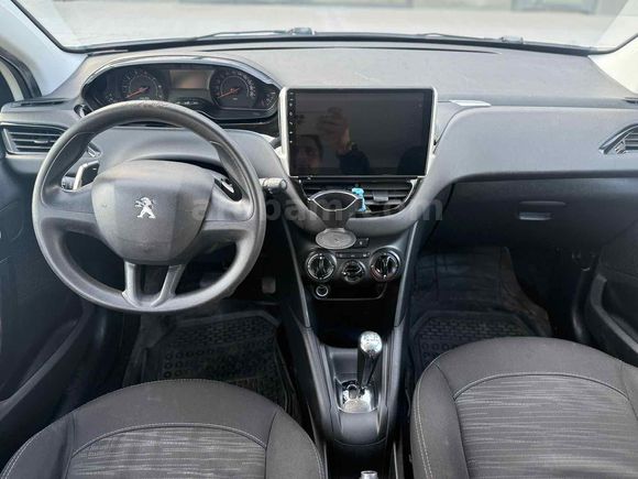 Sahibinden Peugeot 208 1.2 VTi Access 2014 Model 