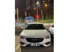 Sahibinden Opel Insignia 1.6 CDTI Grand sport Enjoy 2017 Model  215.000 km Beyaz