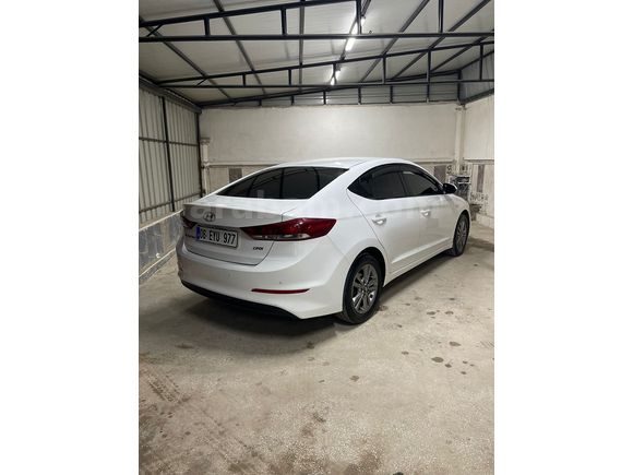 Sahibinden Hyundai Elantra 1.6 CRDi Style Plus 2018 Model 