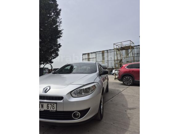 Sahibinden Renault Fluence 1.5 dCi Authentique 2011 Model