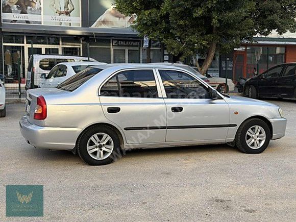 WANAX'dan HYUNDAİ ACCENT 1.3 LX KLİMALI BAKIMLI MASRAFSIZ