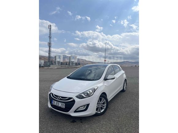 Sahibinden Hyundai i30 1.6 CRDi Elite 2012 Model 