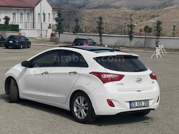 Sahibinden Hyundai i30 1.6 CRDi Elite 2012 Model 