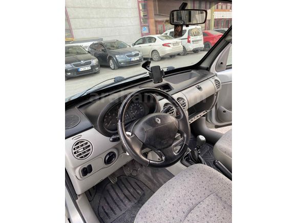 Sahibinden Renault Kangoo 1.5 dCi Expression 2004 Model  415.000 km Gri (Gümüş)