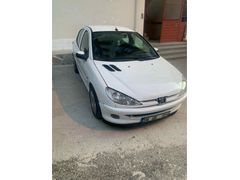 Sahibinden Peugeot 206 1.4 XR 2000 Model 