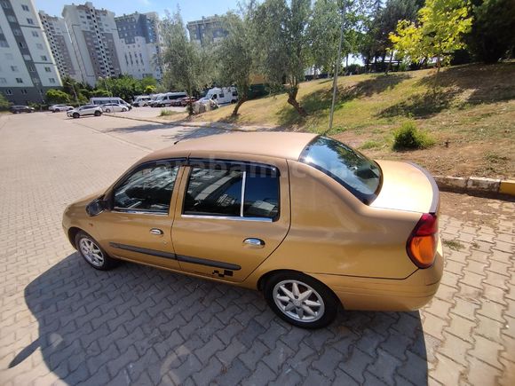 Sahibinden Renault Clio 1.4 2001 Model İstanbul