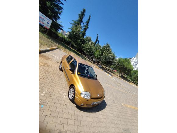 Sahibinden Renault Clio 1.4 2001 Model İstanbul
