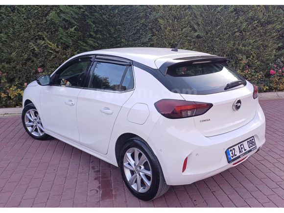 BOYASIZ DEĞİŞENSİZ 2022 CORSA ELEGANCE FULL