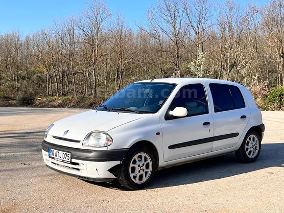 Sahibinden Renault Clio 1.4 Privilege 2001 Model