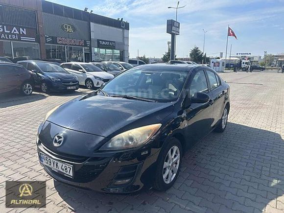 ALTINDAL OTOMOTİVDEN 2010 MAZDA 3 OTOMATİK SİYAH