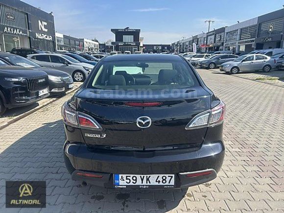 ALTINDAL OTOMOTİVDEN 2010 MAZDA 3 OTOMATİK SİYAH