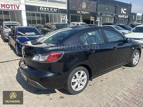 ALTINDAL OTOMOTİVDEN 2010 MAZDA 3 OTOMATİK SİYAH