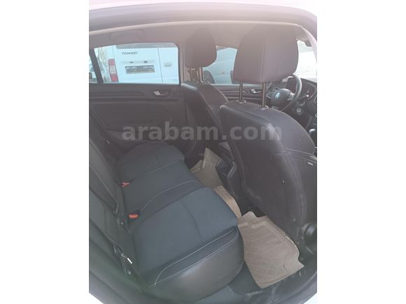 Sahibinden Renault Megane 1.5 Blue DCI Joy 2021 Model