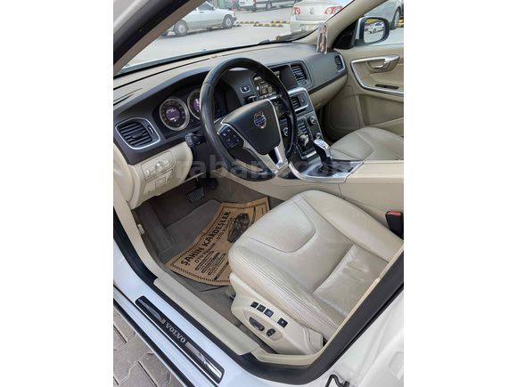 Sahibinden Volvo S60 2.0 D Advance 2012 Model  243.000 km Beyaz
