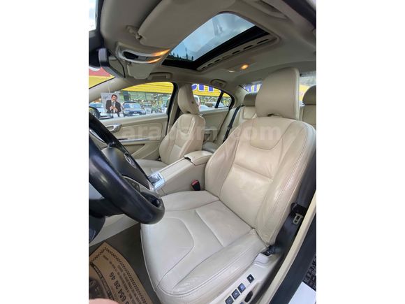 Sahibinden Volvo S60 2.0 D Advance 2012 Model  243.000 km Beyaz