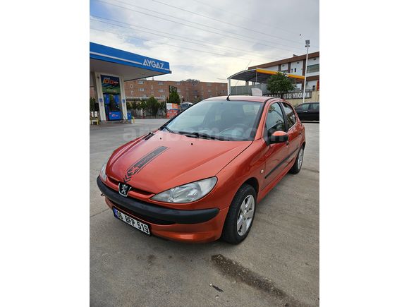 7 Yıllık Sahibinden Bakımlı Peugeot 206 