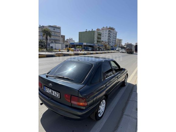 Sahibinden Ford Escort 1.6 CLX 1996 Model 