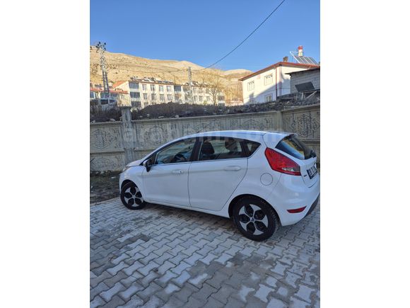 Sahibinden Ford Fiesta 1.4 TDCi Trend 2011 Model
