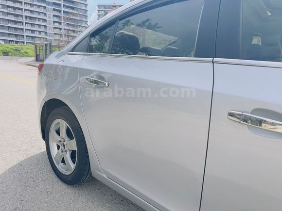 USCAR'dan 2010 Cruze 1.6 LS Plus 165 bin km Sunroflu Hatasız