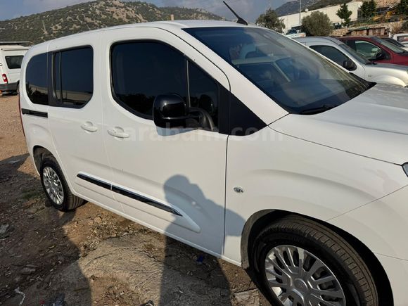 Sahibinden Toyota Proace City 1.5 D Dream 2022 Model