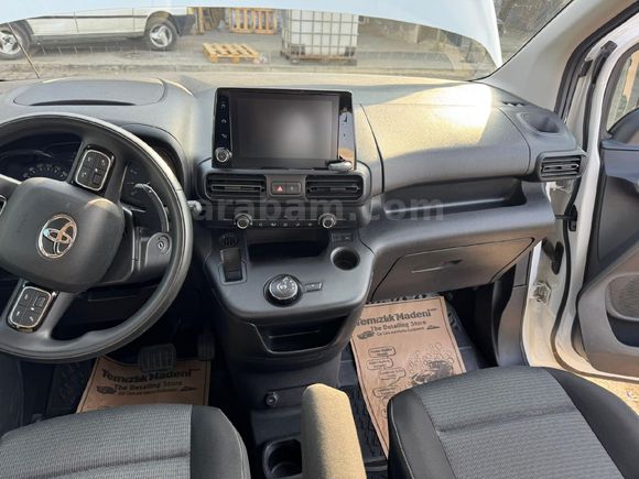 Sahibinden Toyota Proace City 1.5 D Dream 2022 Model