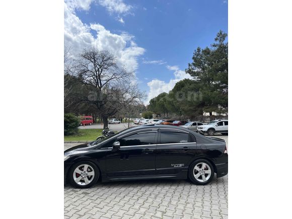 Sahibinden Honda Civic 1.6 Elegance 2010 Model  230.000 km Siyah