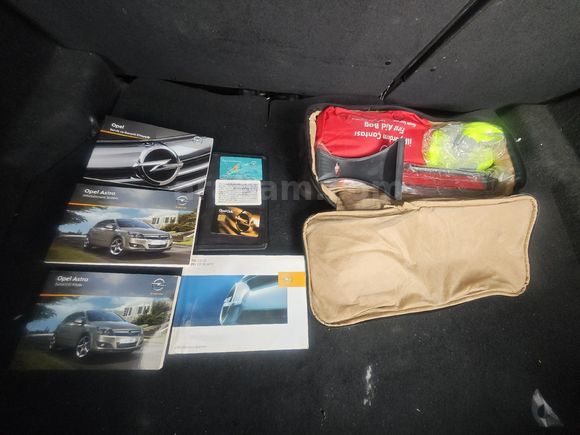 Sahibinden Opel Astra 1.6 Edition 2012 Model  165.000 km Siyah