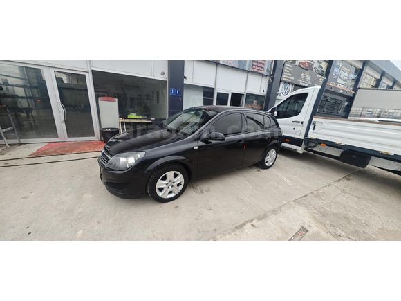 Sahibinden Opel Astra 1.6 Edition 2012 Model  165.000 km Siyah