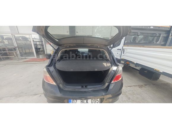 Sahibinden Opel Astra 1.6 Edition 2012 Model  165.000 km Siyah