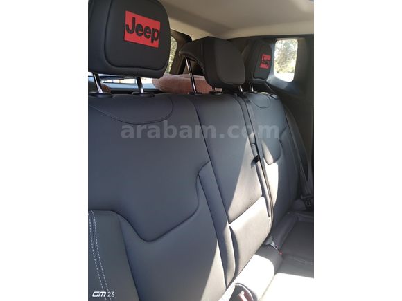 Sahibinden Jeep Renegade 1.5 e-Hybrid Summit 2023 Model
