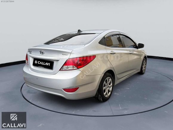 2013 HYUNDAİ ACCENT BLUE 1.6 CRDI MODE 140.000 KM GERİGÖRÜŞ