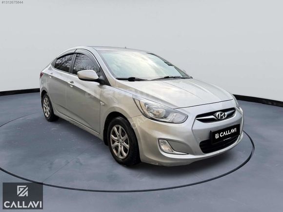 2013 HYUNDAİ ACCENT BLUE 1.6 CRDI MODE 140.000 KM GERİGÖRÜŞ