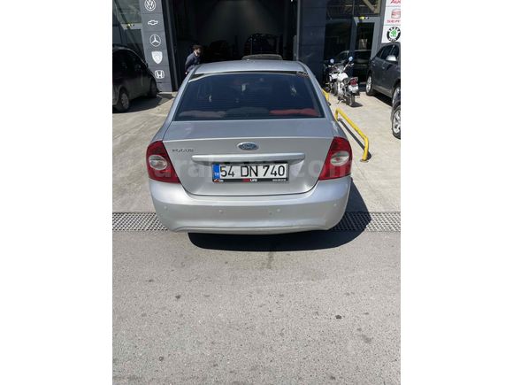 Sahibinden Ford Focus 1.6 Titanium 2010 Model 