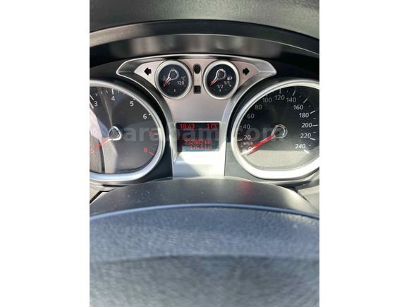 Sahibinden Ford Focus 1.6 Titanium 2010 Model 