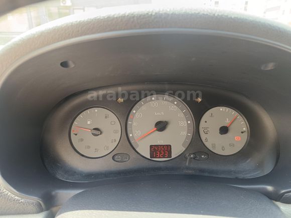 Sahibinden Renault Clio 1.4 Alize 2006 Model